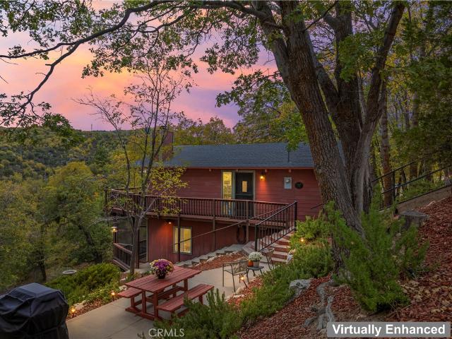 House for sale in Cedar Glen, California