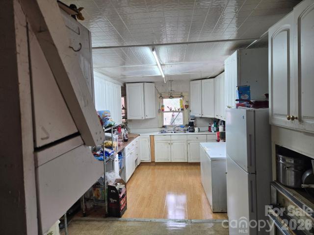 House for sale in Spruce Pine, North Carolina