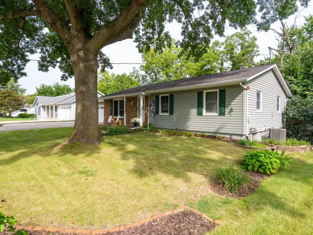House for sale in Coal Valley, Illinois