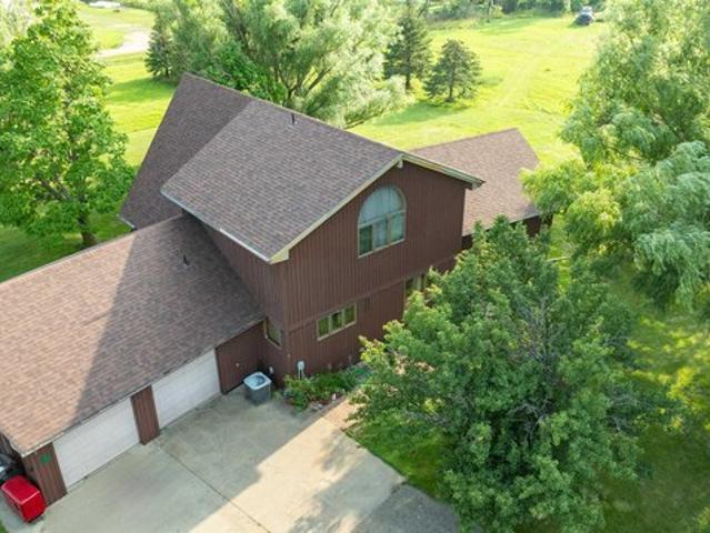 House for sale in Howard, South Dakota