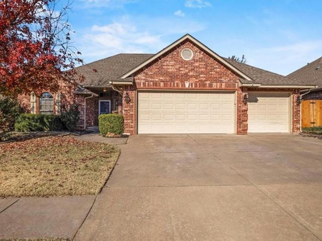 House for sale in Yukon, Oklahoma