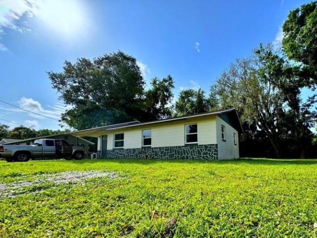 House for sale in Bowling Green, Florida