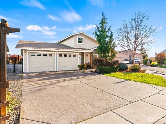 House for sale in Zillah, Washington