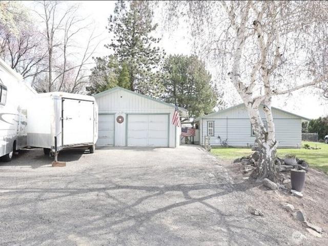 House for sale in Selah, Washington
