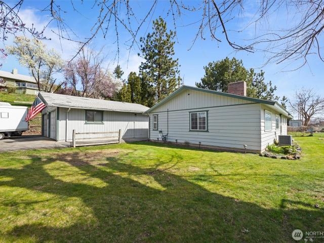 House for sale in Selah, Washington