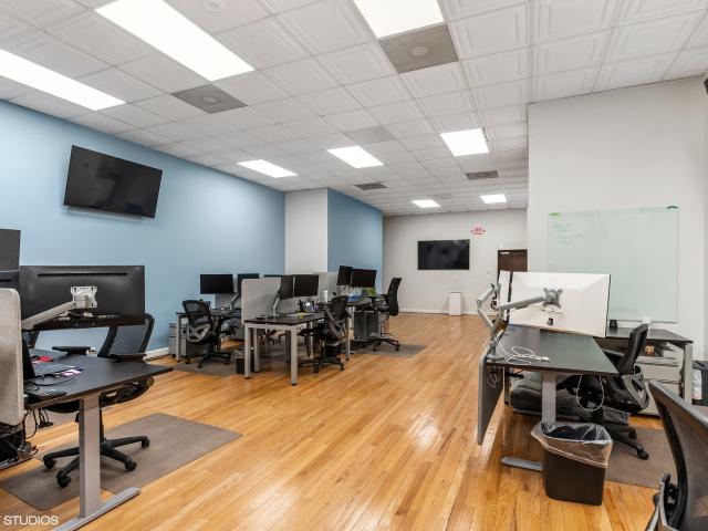 Commercial for sale in Chicago Park, Illinois