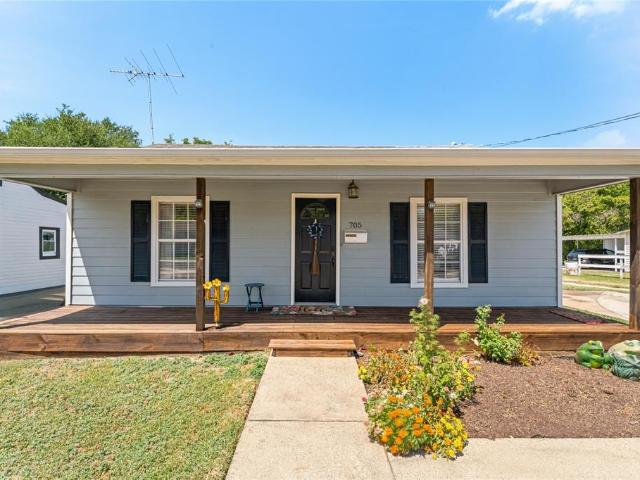House for sale in Farmersville, Texas