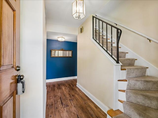 House for sale in Hoffman Estates, Illinois