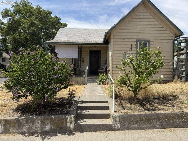 House for sale in Oregonia