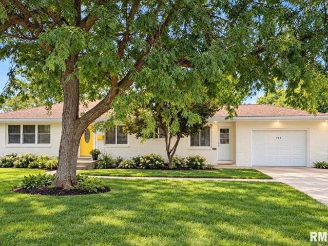 House for sale in Morton, Tazewell County