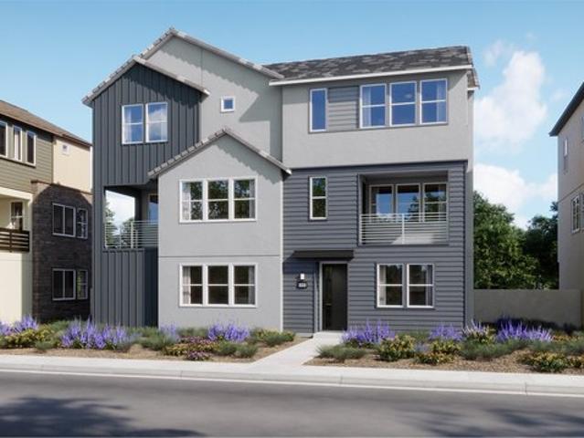 Townhouse for sale in Orange County Great Park, Irvine