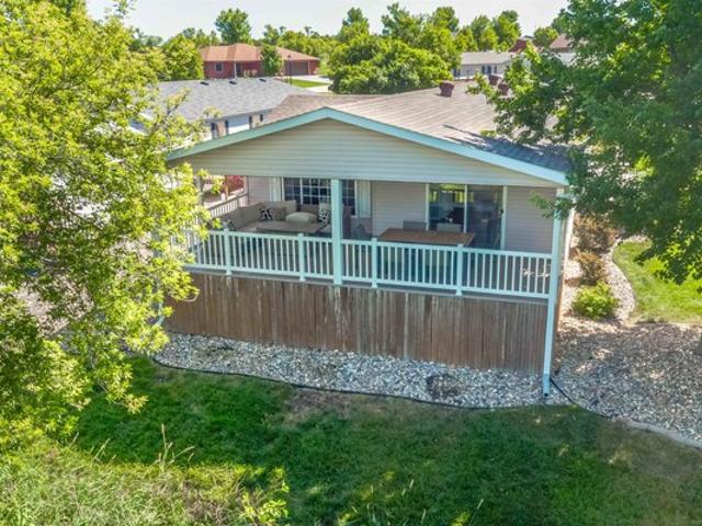 House for sale in Arnolds Park, Iowa
