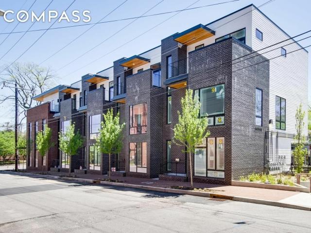 Townhouse for sale in Nashville