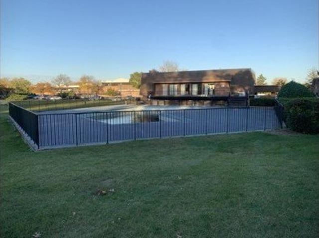 Condo for sale in Schaumburg, Illinois
