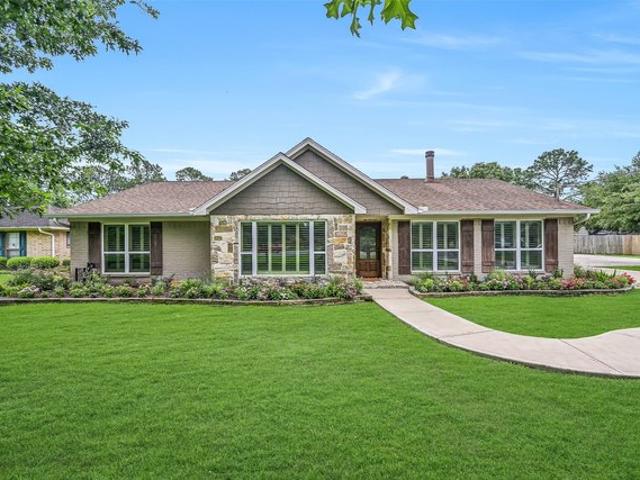 House for sale in Friendswood, Texas