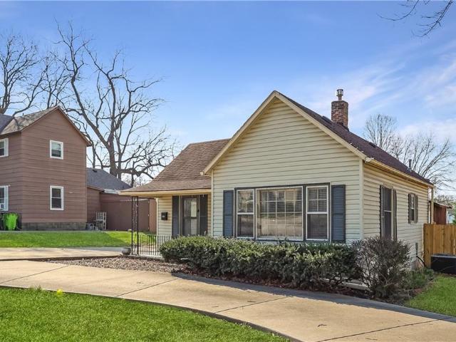 House for sale in Harrisonville, Missouri