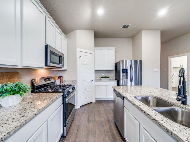 House for sale in Live Oak, Texas