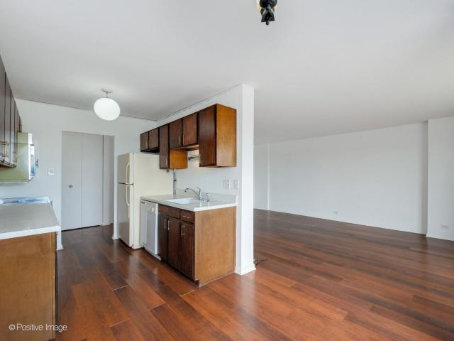 Condo for sale in Chicago Park, Illinois