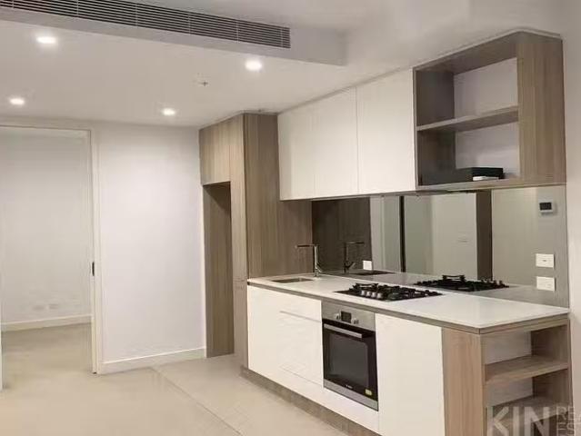 Apartment for rent in Box Hill