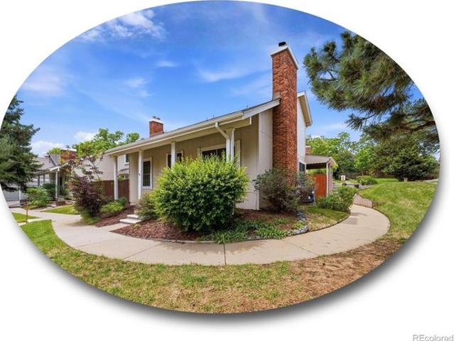 Townhouse for sale in Arapahoe, Colorado