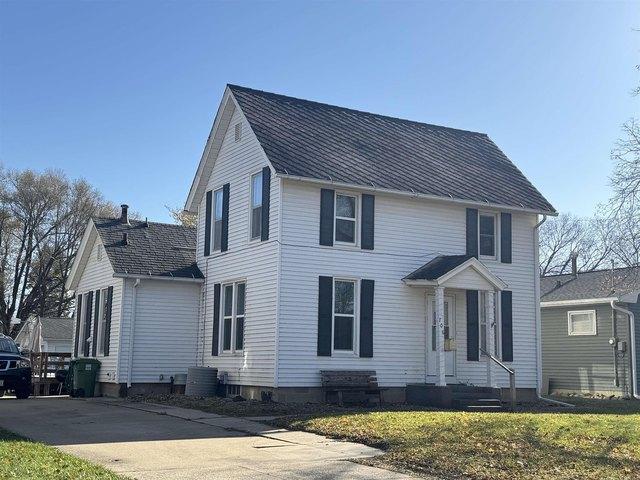 House for sale in Charles City, Iowa