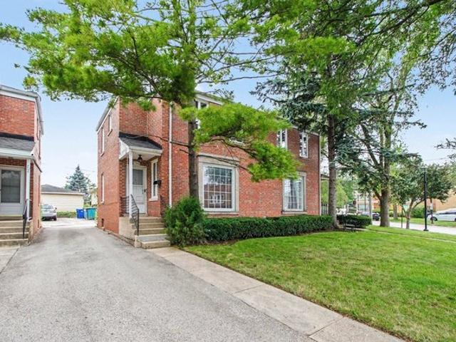 Townhouse for sale in Highland Park, Illinois