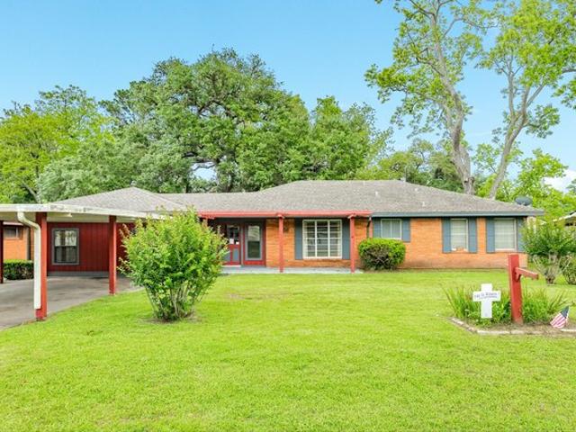 House for sale in Sweeny, Texas