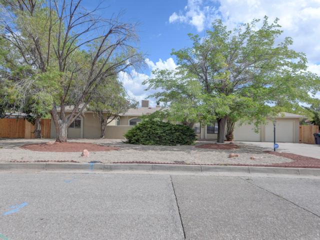 House for sale in Vista Grande, Rio Rancho
