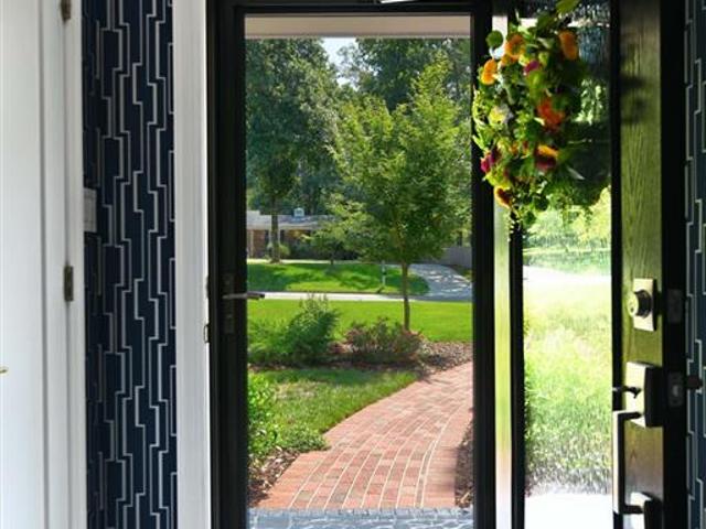 House for sale in Pfafftown, North Carolina