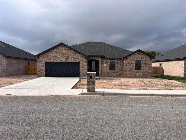 House for sale in Hereford, Deaf Smith County
