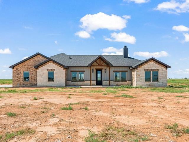 House for sale in Abernathy, Texas