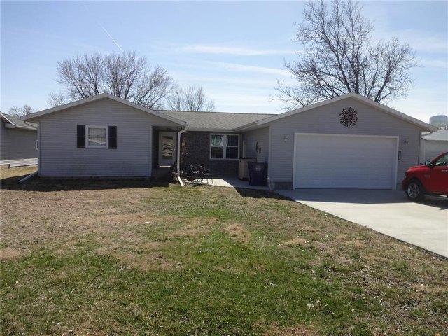 House for sale in Marengo, Iowa
