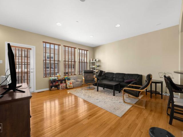 Townhouse for sale in Arlington Heights, Illinois