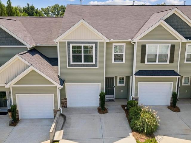 Townhouse for sale in Simpsonville, South Carolina
