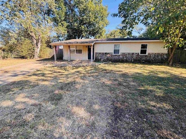 House for sale in Ark