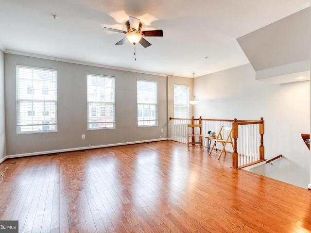 Townhouse for sale in Glen Burnie
