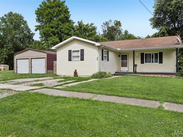 House for sale in Litchfield, Illinois