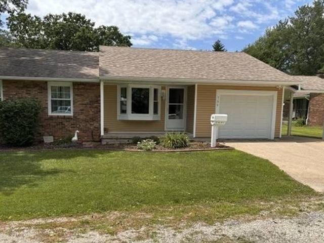 House for sale in Oblong, Illinois