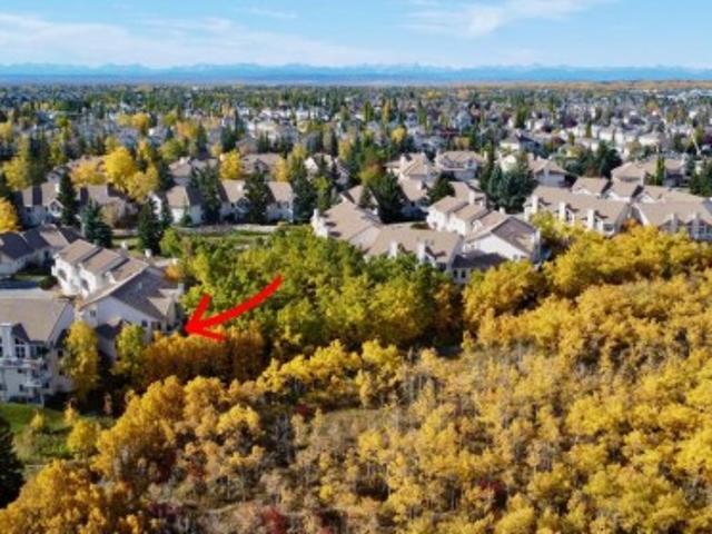 Townhouse for sale in Indian Bluffs, Calgary