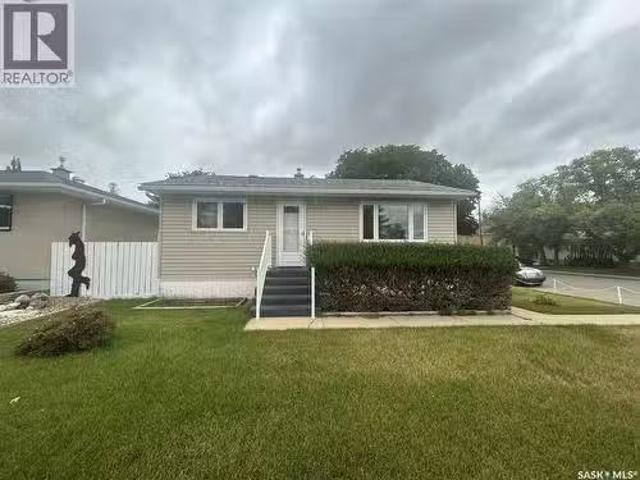 House for sale in Moose Jaw, Saskatchewan