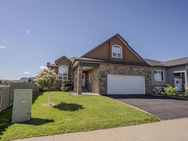House for sale in Thunder Bay, Ontario