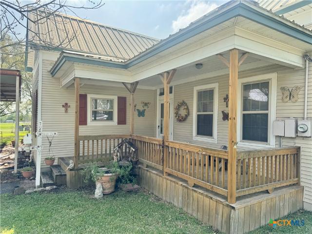 House for sale in Yoakum, Texas