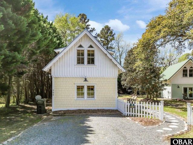 House for sale in Manteo, Dare County
