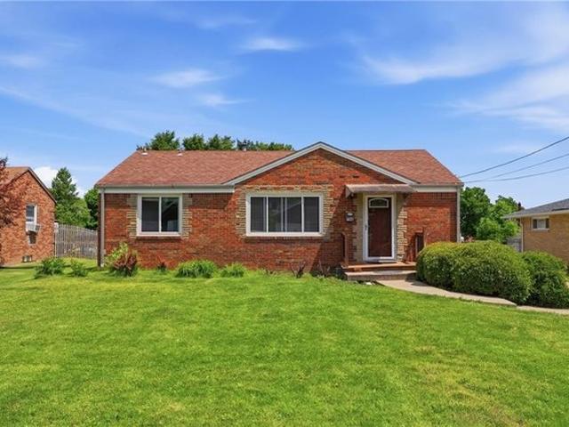 House for sale in Bridgeville, Pennsylvania