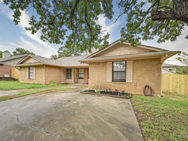 House for sale in Kennedale, Texas