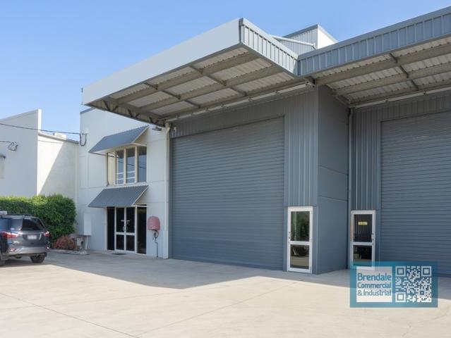 Warehouse for rent in Toombul, Queensland