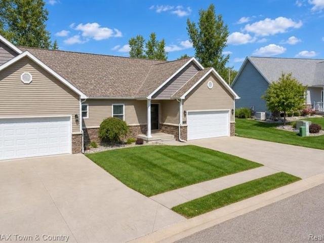 Condo for sale in Flushing, Genesee County