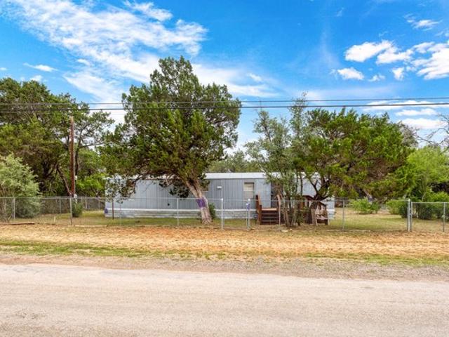 House for sale in Bandera, Bandera County