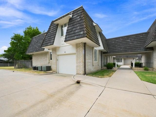 Condo for sale in Kansas