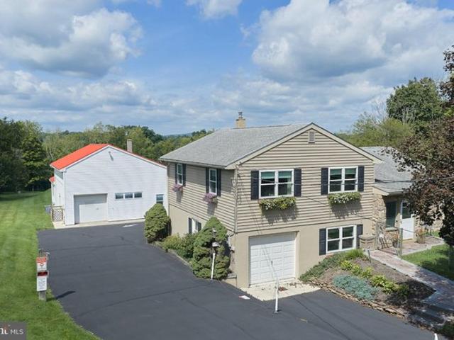 House for sale in Pipersville, Bedminster Township